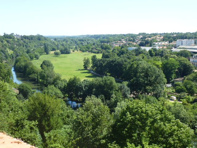 Maison POITIERS 126000