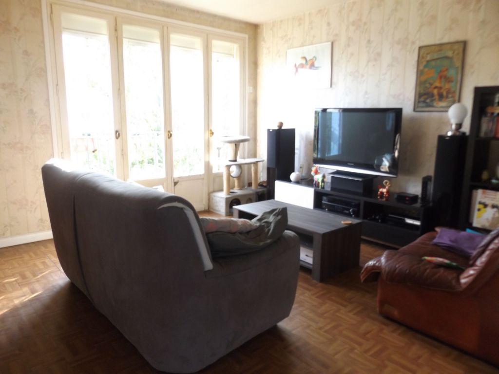 Appartement T4 - 68 m² - Croissant/Jules Verne