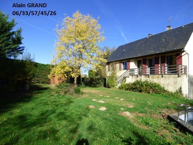 RIEUPEYROUX Maison avec terrain et piscine 1