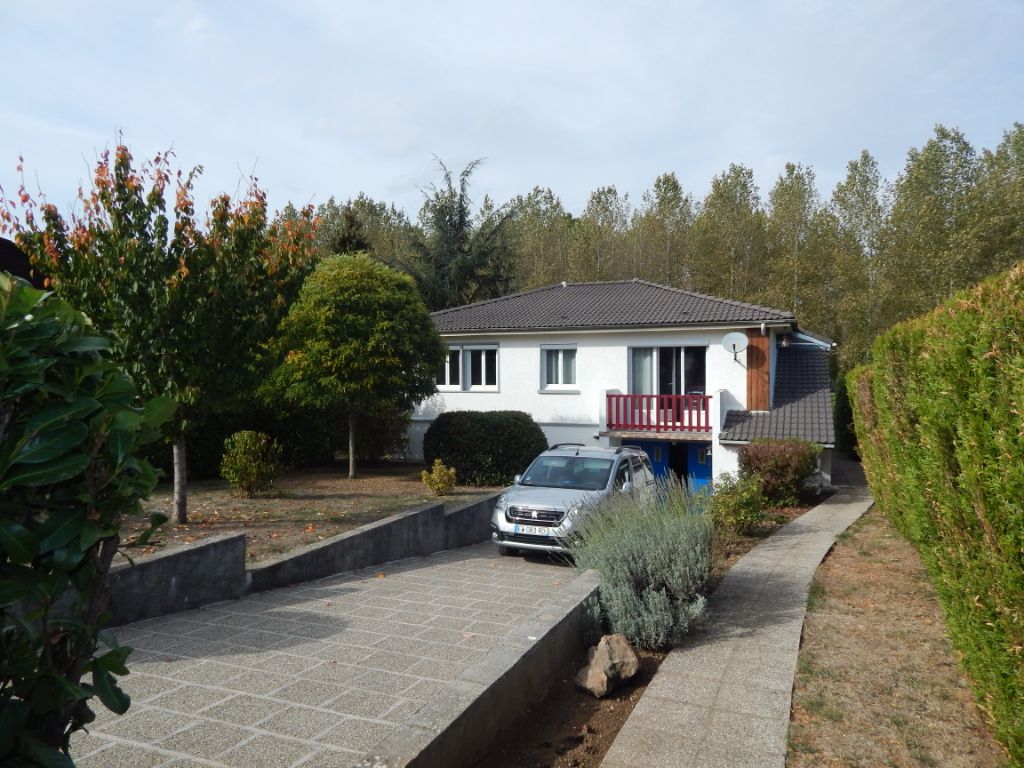 Maison Courtois Sur Yonne 6 pièce(s)