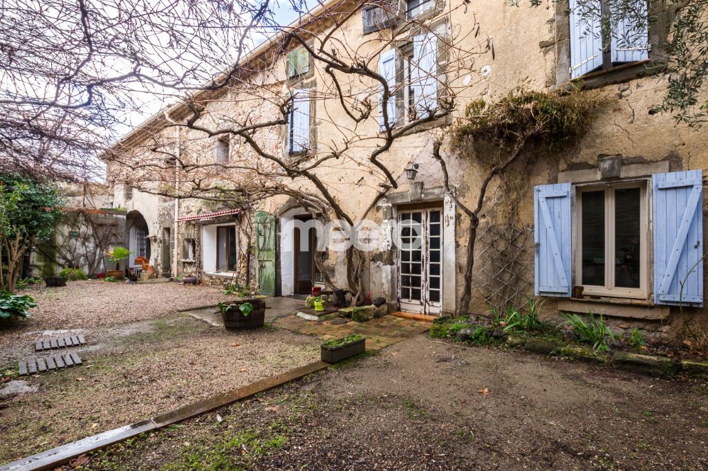 TRES BELLE MAISON BEAUCOUP DE CHARME ET EXTERIEUR