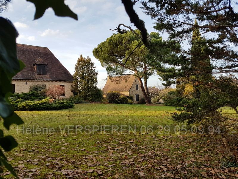 Maisons de village Le Buisson De Cadouin 10 pièce(s) 215 m2