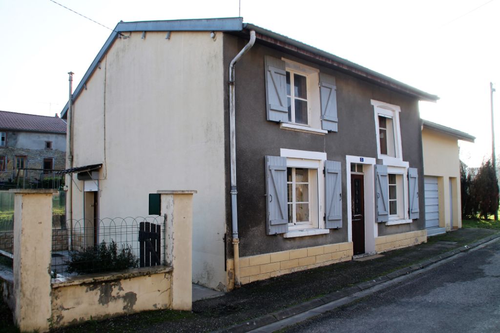 Maison de Campagne avec Terrain et Dépendance