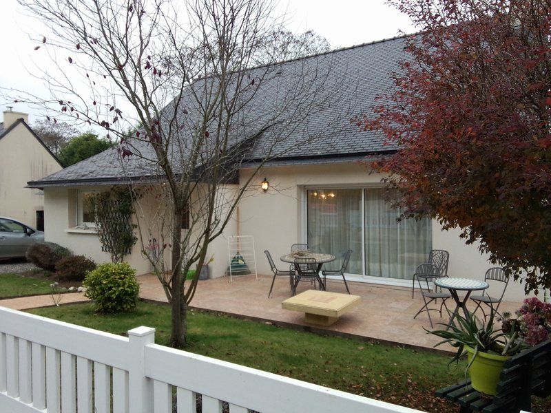 Guémené, Maison plain pied tout confort avec jardin proche commodités