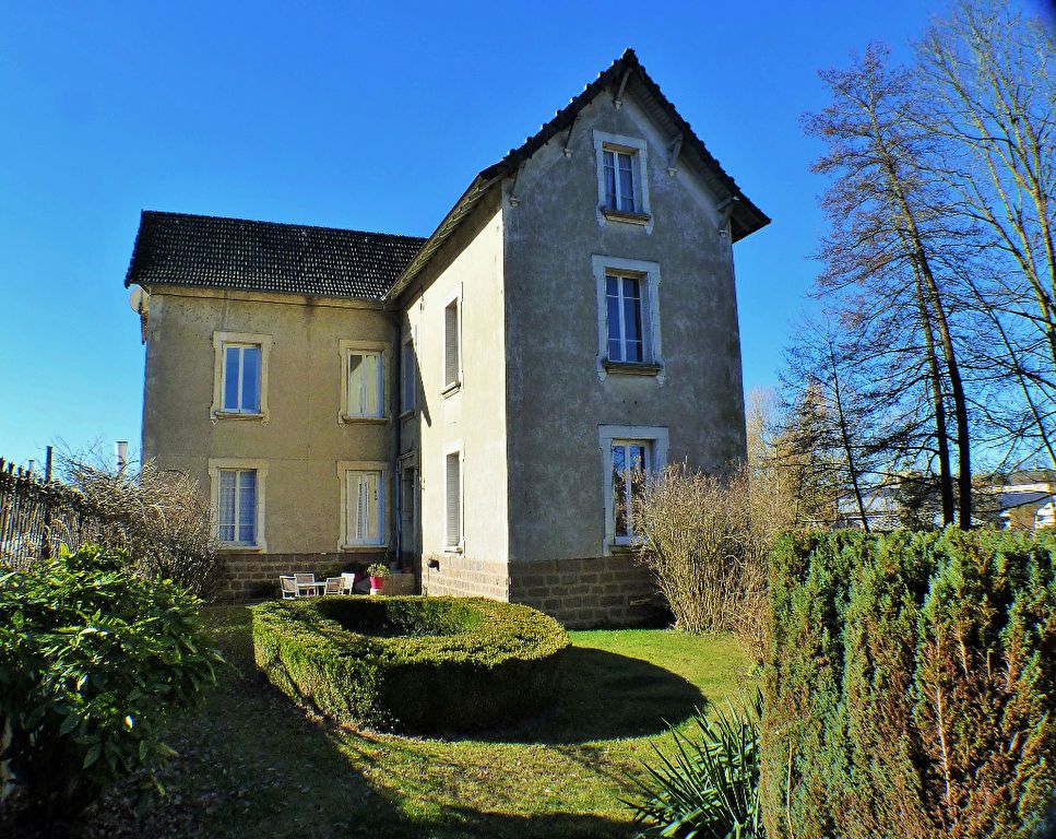 Maison bourgeoise Thizy Les Bourgs 8 pièce(s)  165 m2 189 000