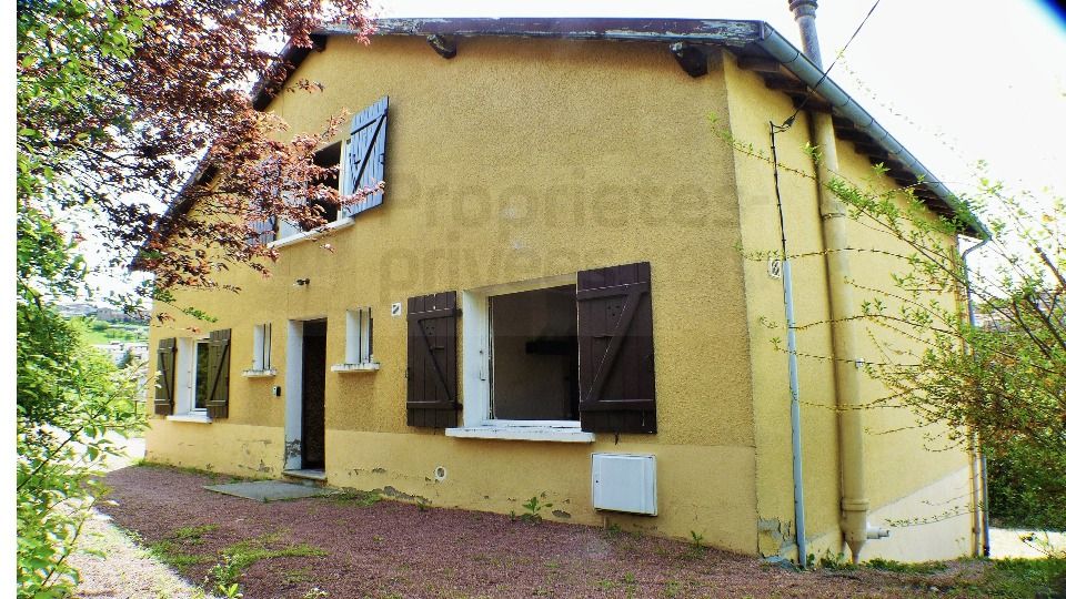 Maison à rénover Thizy Les Bourgs 6 pièce(s) 92.5 m2  109 000