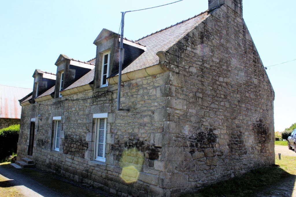 Maison en village  à rénover