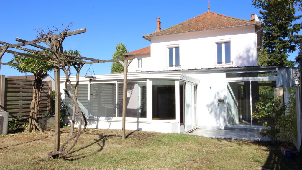 Maison Bellerive Sur Allier 4 pièces 155 m²