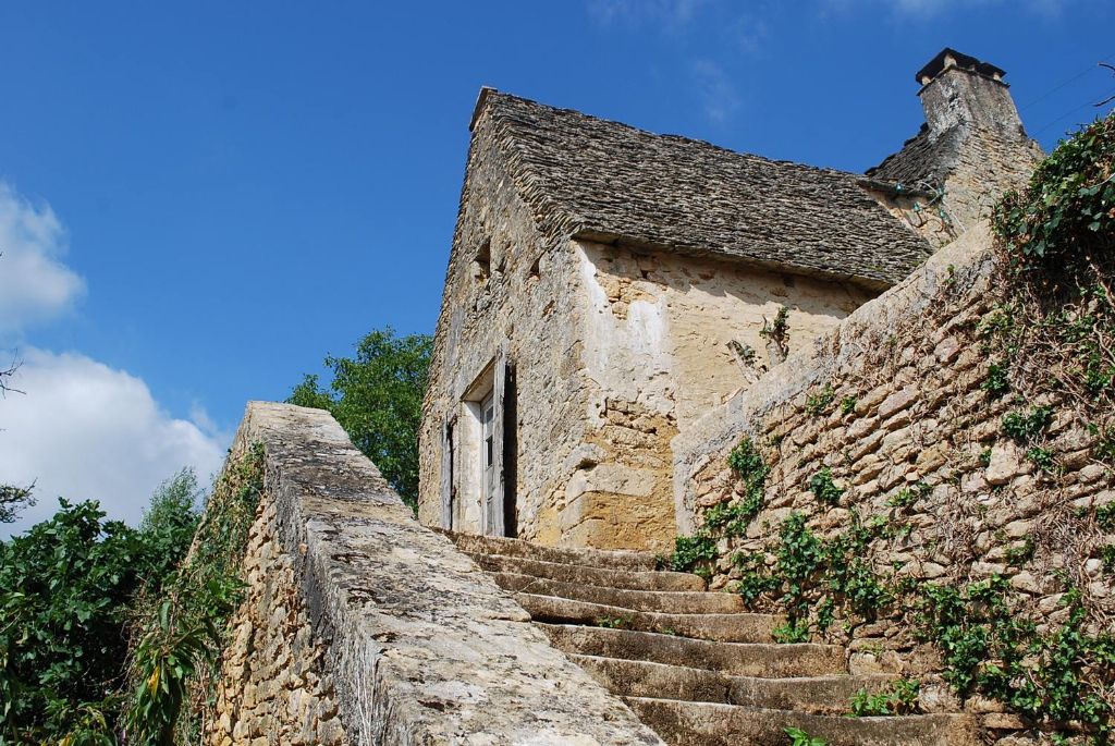 24590 SAINT GENIES Maison  3 pièce(s)