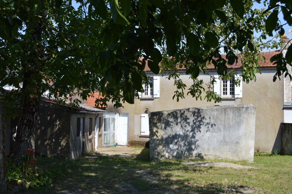 MAISON SAINT HILAIRE DE CHALEONS (44680) 150 M² BUDGET 187 180  HAI