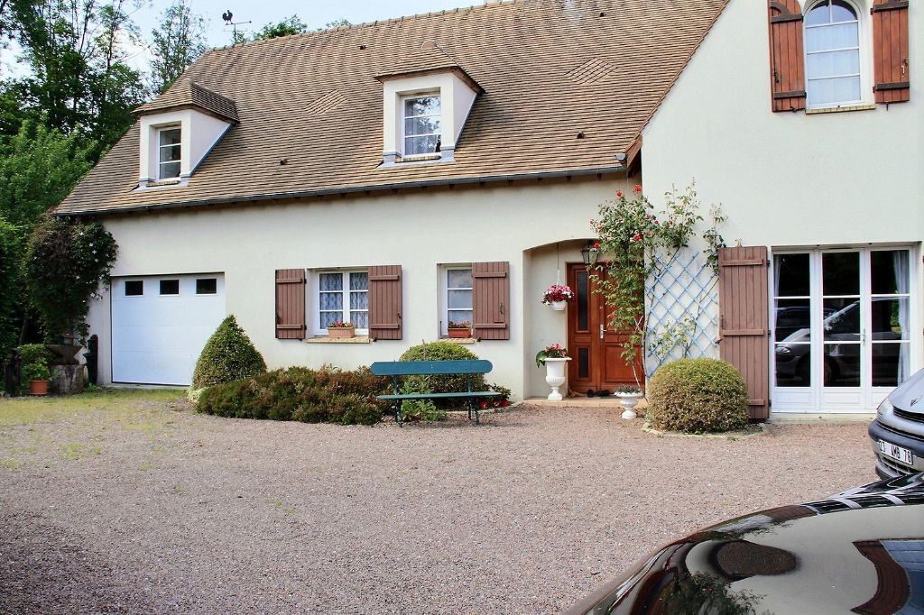 Maison Le Perray En Yvelines 5 chambres sur  2500m2 de terrain