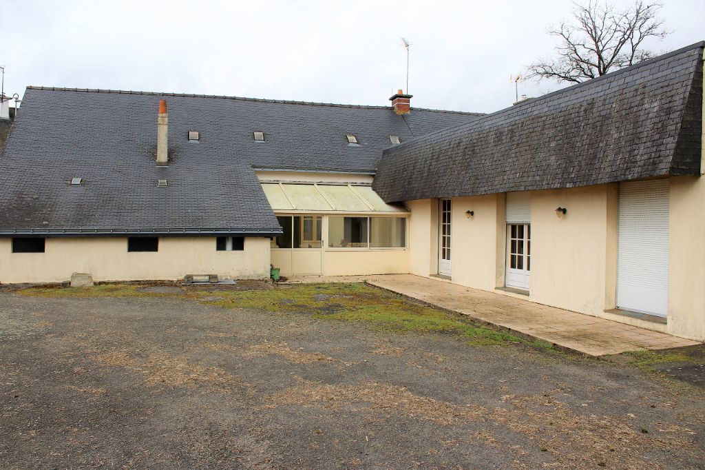 Vaste maison en centre-bourg