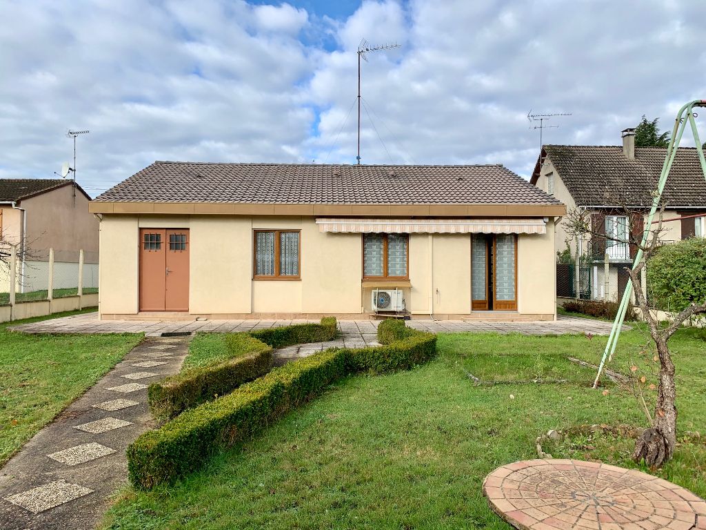 Maison avec 2 chambres et un garage