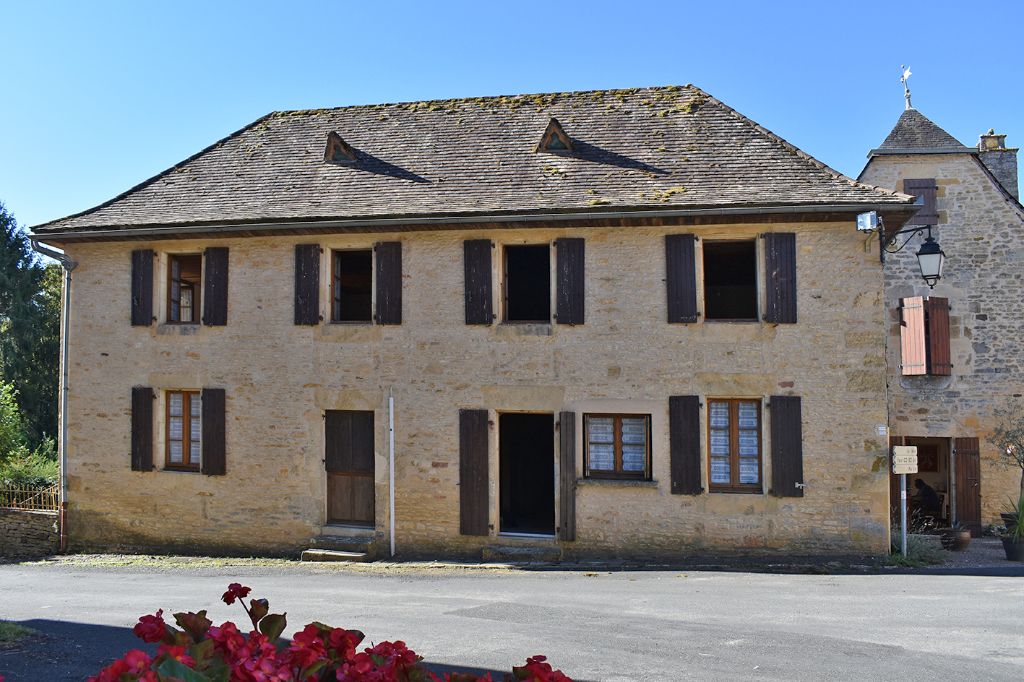 Maison ARCHIGNAC 4 pièce(s) 103 m2