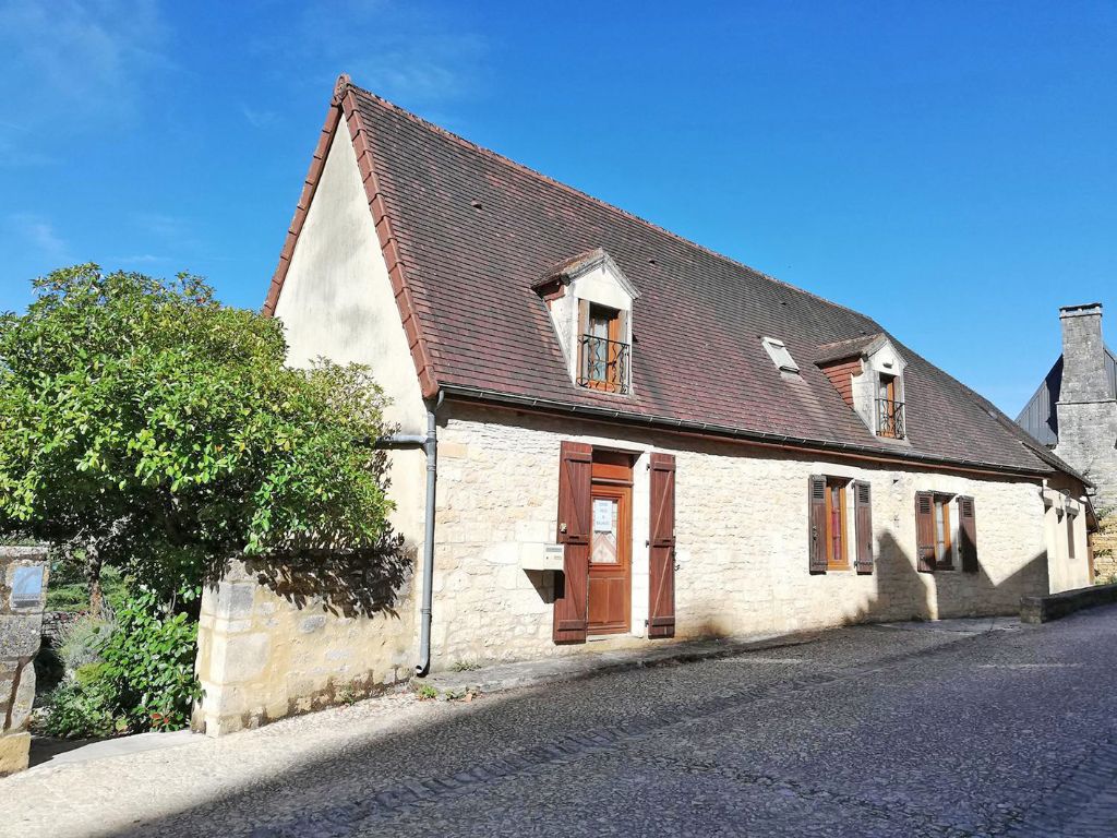 Maison de village Saint Amand De Coly 194 m2