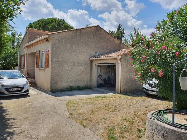 Villa type 3 avec garage et beau jardin