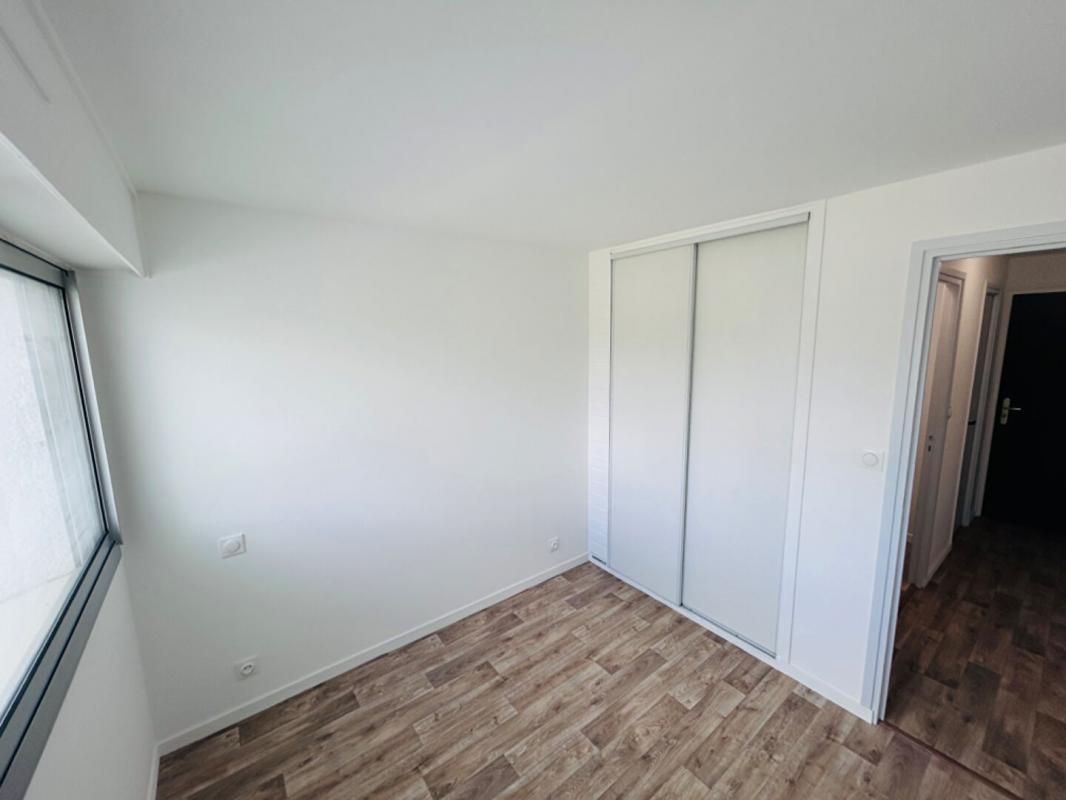 CAMIERS Appartement F2 + Parking 3
