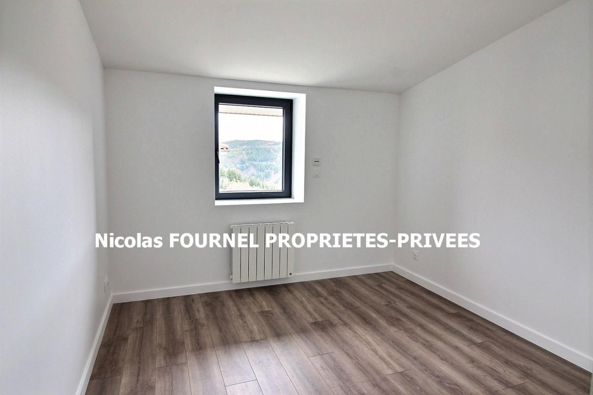 PLANFOY Location Appartement Planfoy 4 pièce(s) 91 m2 4