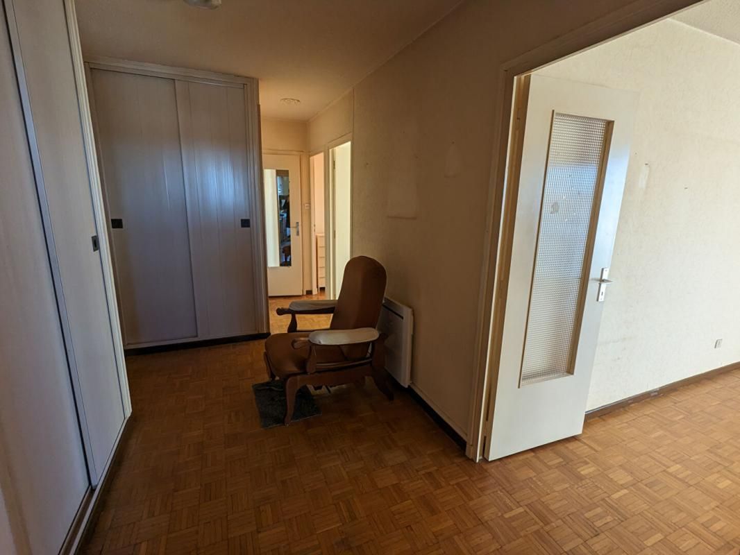 BEZIERS Appartement Beziers 3 pièce(s) 65 m2 avec cave et parking 3