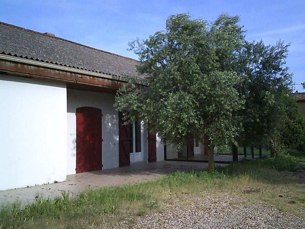 VENDEUVRE-DU-POITOU 86380 SAINT MARTIN LA PALLU, Maison  4 pièce(s) 100 m2 2