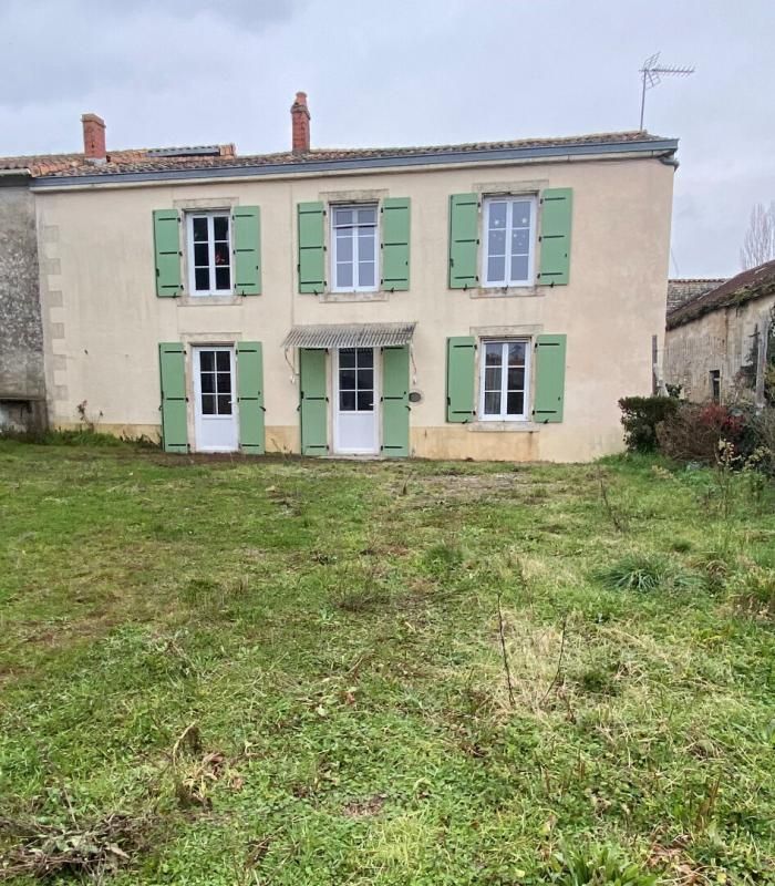 PRAHECQ Location 96 m²  2 chambres et un bureau  terrain clos