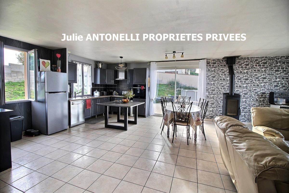 SAINT-JUST-MALMONT Saint Just Malmont 43240 Maison  plain-pied 90m² trois chambres garage sur 680m² de terrain 3