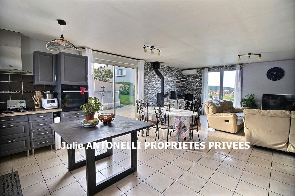 SAINT-JUST-MALMONT Saint Just Malmont 43240 Maison  plain-pied 90m² trois chambres garage sur 680m² de terrain 4