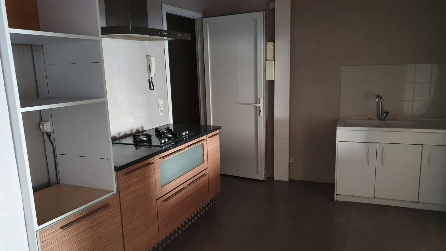 Appartement Ceyzeriat 4 pièce(s) 105 m2