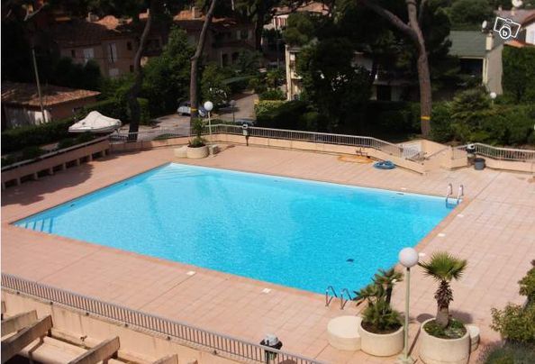 HYERES APPARTEMENT 2 PIECES  - 230 000 euros 3