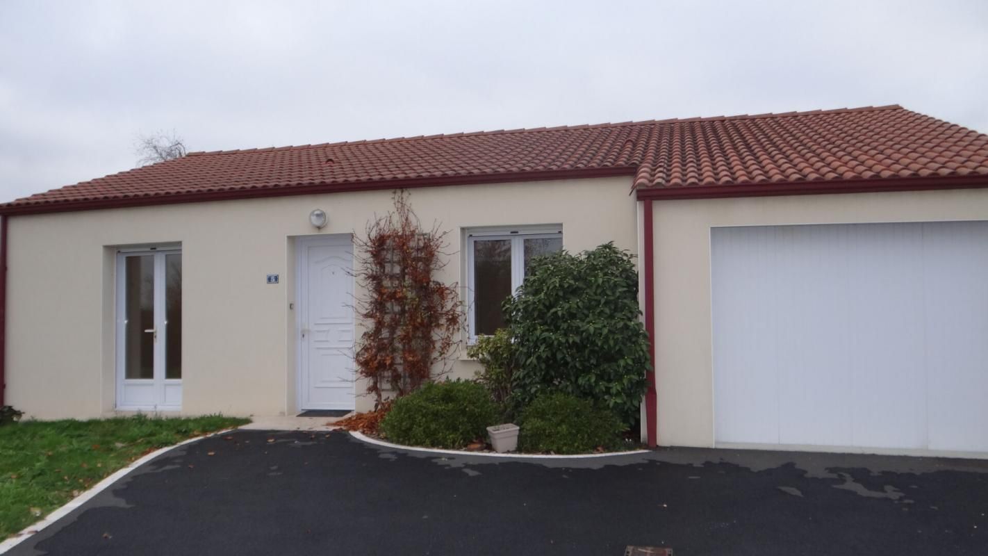 Maison Gorges 3 P . 2 Chs . 66.59 m2 . T 424 M² . Garage