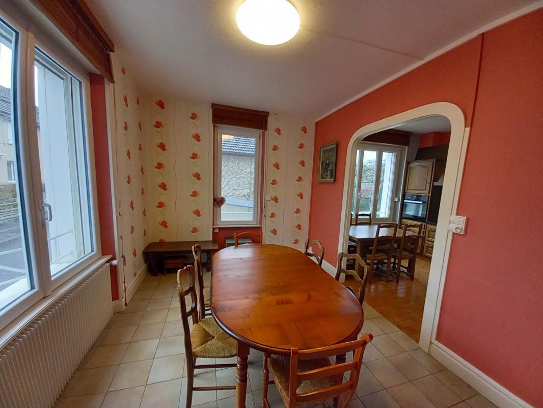 VESOUL Maison à Vesoul 168 m2 à 229 900 euros 4