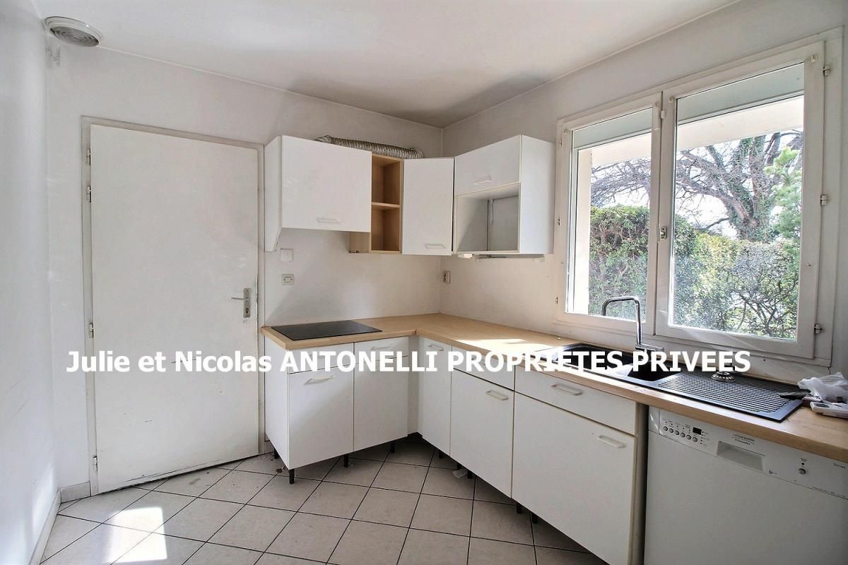 SAINT-PRIEST-EN-JAREZ SAINT PRIEST EN JAREZ 42270 Appartement rez de jardin 2 chambres, terrasse, jardinet, garage 4