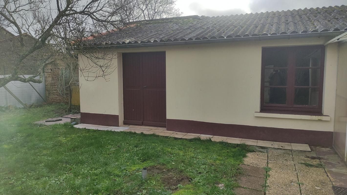 LEZAY Maison Lezay 3 pièce(s) 89 m2 2