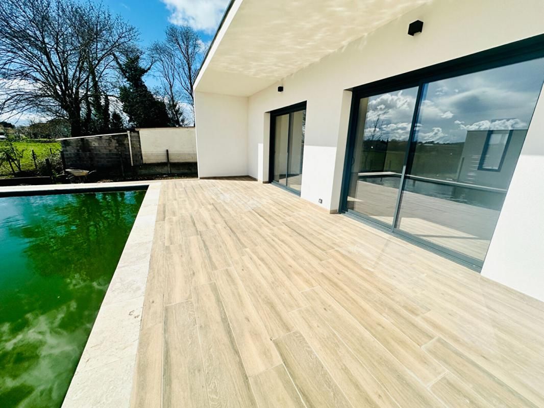 SAINT-PRIVAT-DES-VIEUX Villa Saint Privat Des Vieux 5 pièce(s) 125 m2 + piscine 2