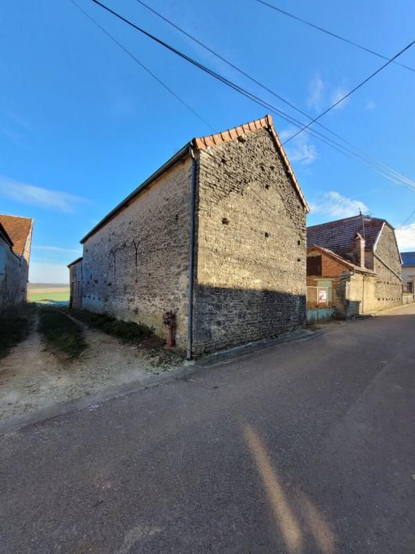 BALNOT-LA-GRANGE ancien corps de ferme sur 792m de terrain 2