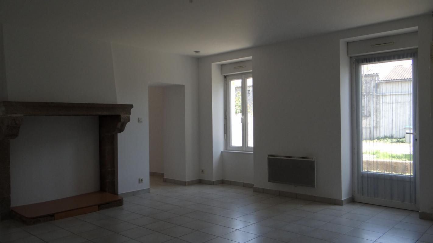 GETIGNE Maison Village Gétigné 4 P . 3 Chs . 87,02 M² . T 354 M² 2