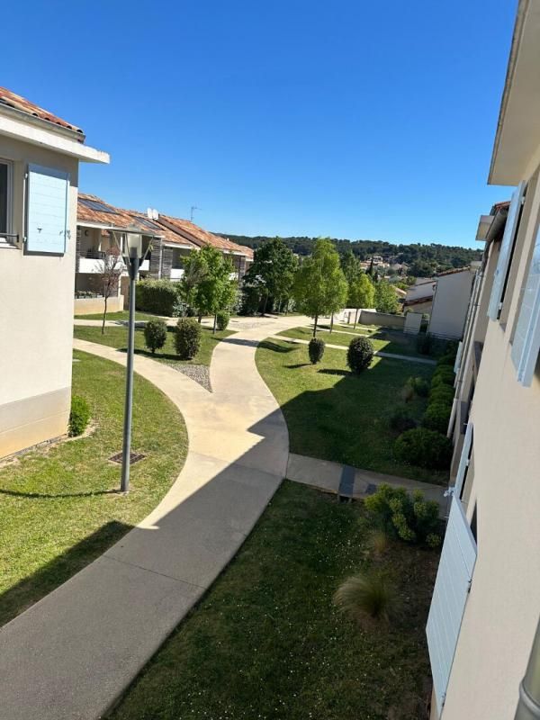 VELAUX Appartement Velaux 3 pièce(s) 64 m2 2