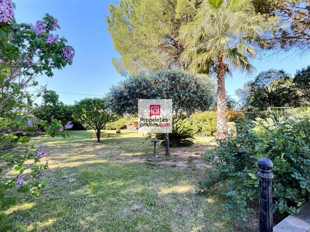 VIDAUBAN Villa + 2 annexes + 2 piscines 3