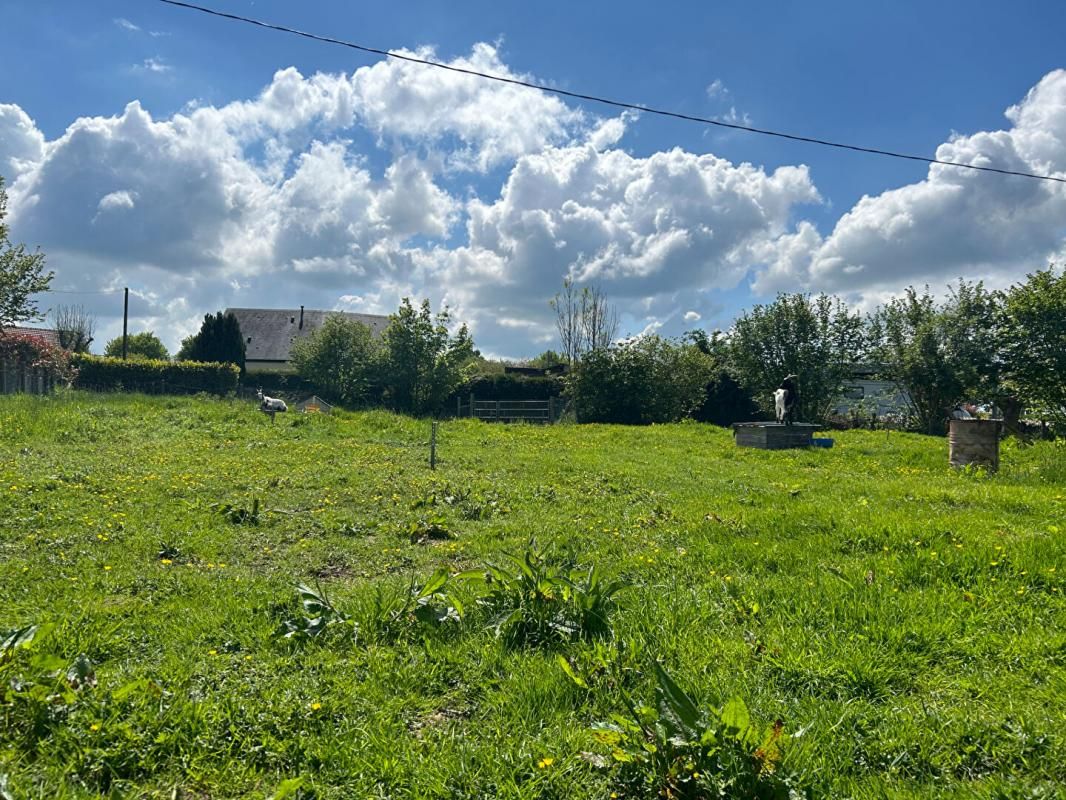 EPAIGNES 27260 Epaignes- Terrain à  bâtir de 770 m² - 51 000 Euros 2