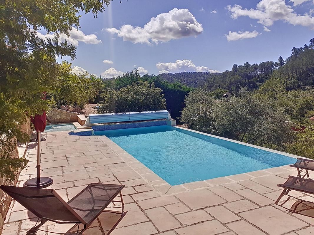 VINS-SUR-CARAMY Villa Vins Sur Caramy 6 pièce de 197m² avec piscine et annexes 2