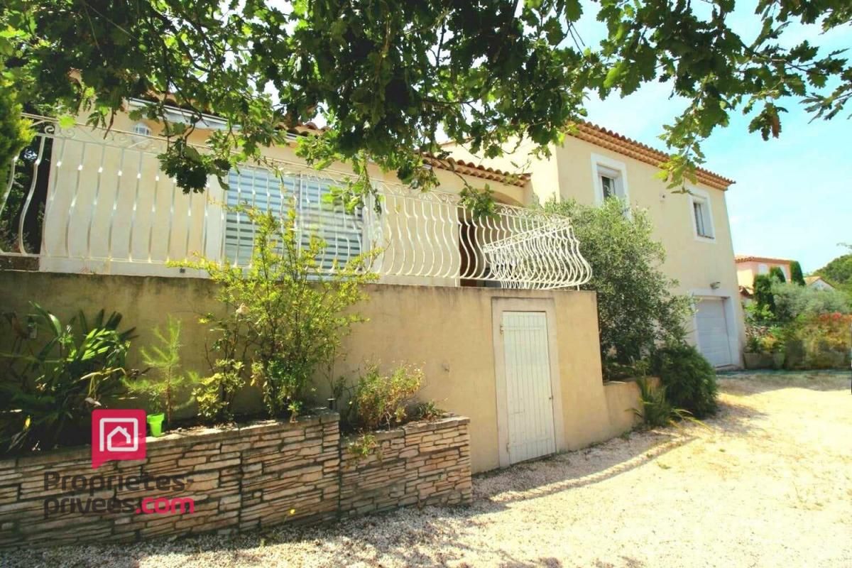 ROQUEBRUNE-SUR-ARGENS Villa Roquebrune Sur Argens 6 pièces environ 138 m2- PISCINE- GARAGE 2