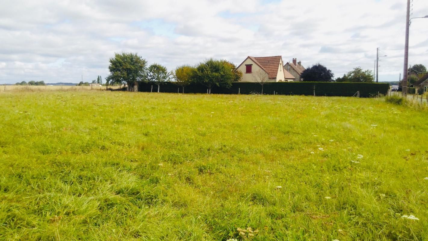 PONTGOUIN Terrain constructible proche Pontgouin 1074m2 2