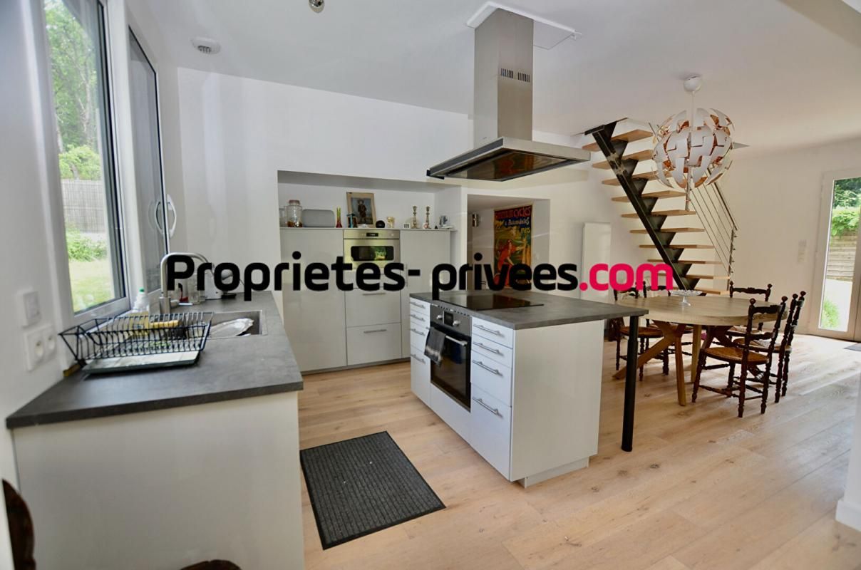 MILLY-LA-FORET Maison 6 pièces 137 m² 4