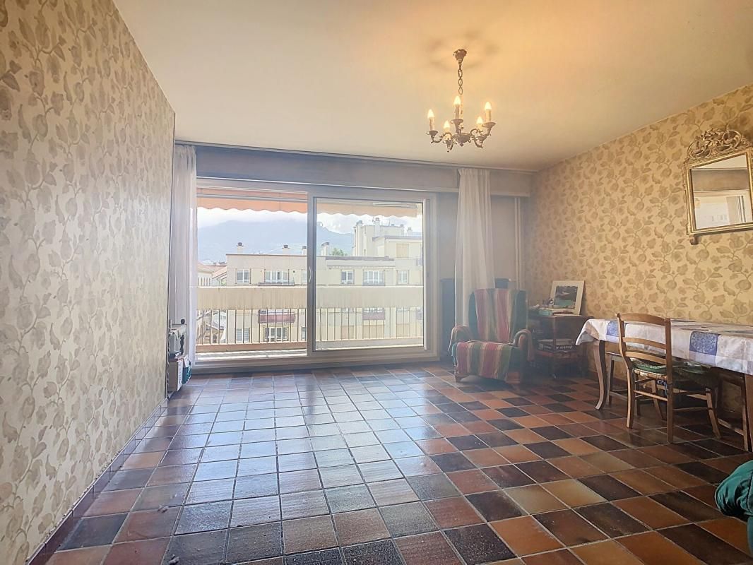 GRENOBLE Appartement T5 traversant avec Terrasses et Parking, Idéal Famille 3