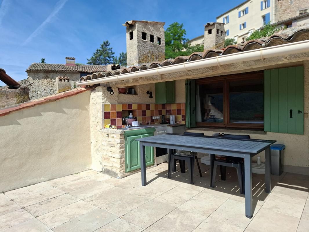 Maison de village 3 pièces avec terrasse et cuisine d'été