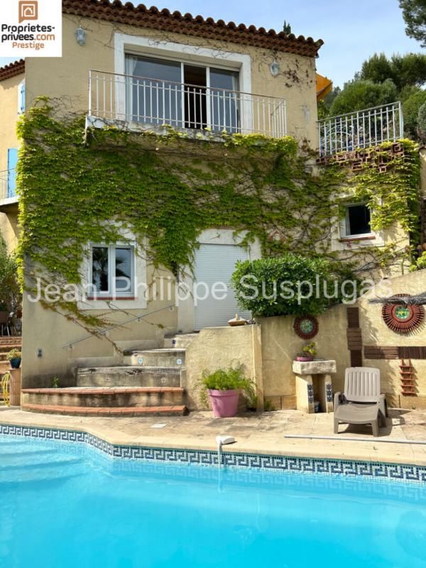 SAINT-CYR-SUR-MER Villa atypique Saint Cyr Sur Mer 8 pièce(s) 190 m2 4