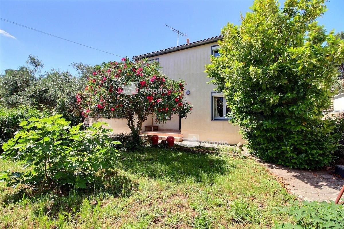 AUBORD Grande Maison Aubord 7 pièces 185 m² - 399 000 Euros - 2