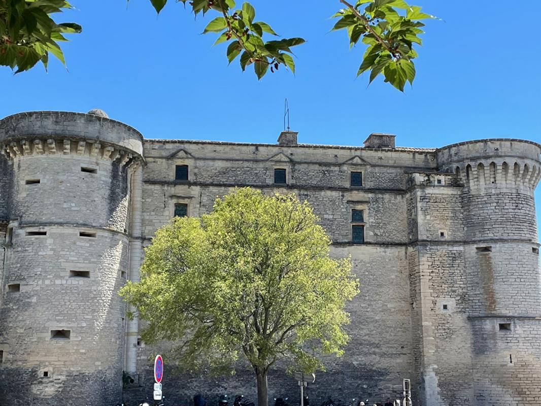 GORDES Immeuble à vendre 166m2 sur emplacement unique au coeur de Gordes 1