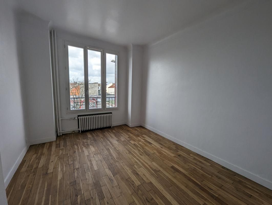 LA COURNEUVE Appartement rénové La Courneuve 2 pièces 34 m2 4