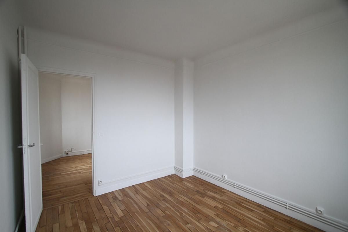 LA COURNEUVE Appartement rénové La Courneuve 2 pièces 34 m2 3